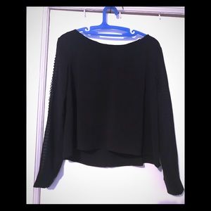 ASTR TOP WITH OPEN SIDE SLEEVES